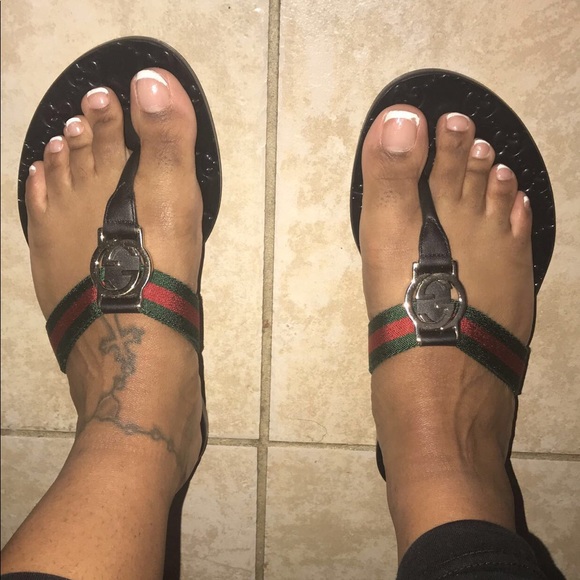 gucci thing sandals
